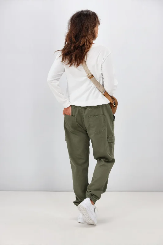 betty-basics-connecticut-cargo-jean-khaki