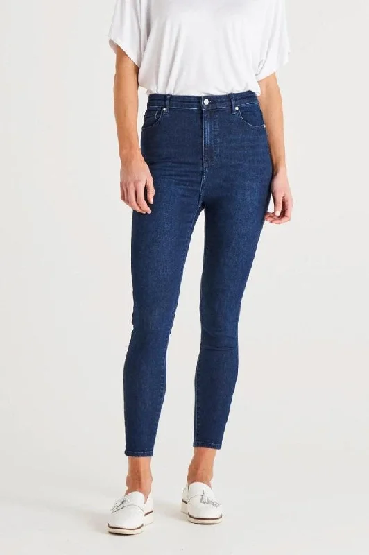 betty-basics-essential-jean-indigo-blue