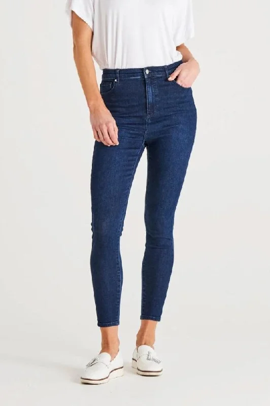 betty-basics-essential-jean-indigo-blue