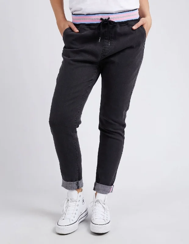 elm-arielle-denim-jogger-washed-black