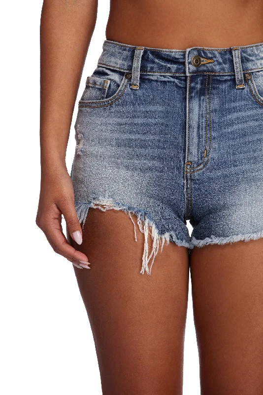 lulu-high-waist-frayed-shorts-066030741999