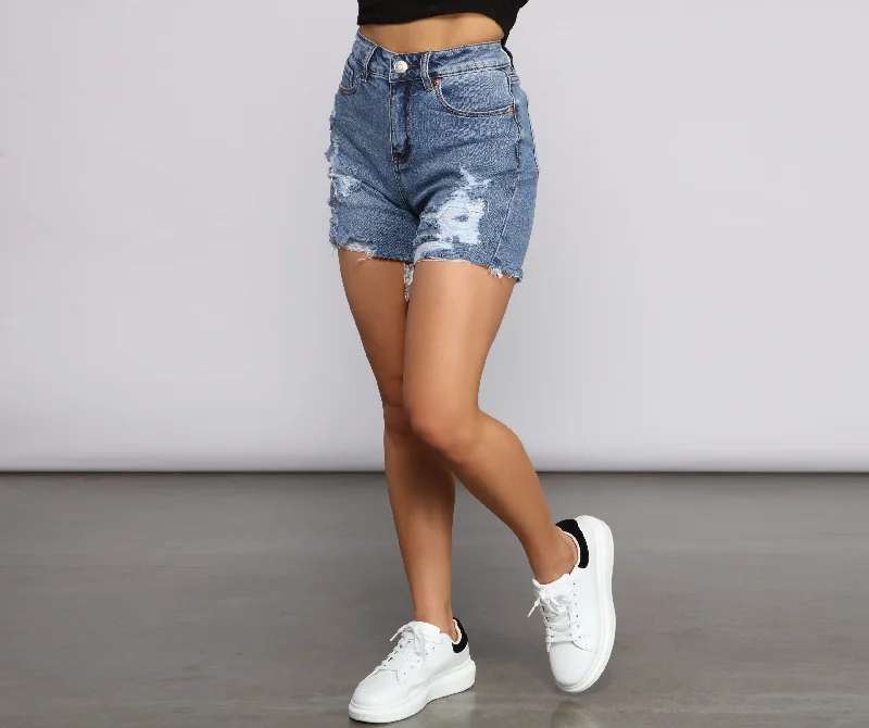 no-drama-destructed-denim-shorts-066030149141